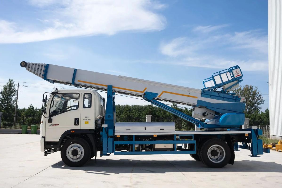 赣州南康云梯上料车租赁费用