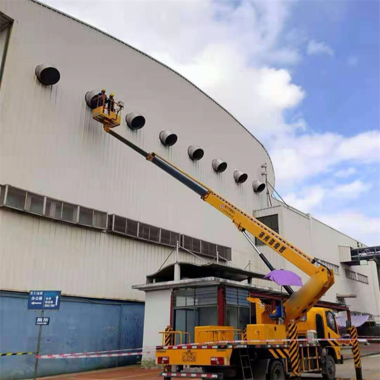 赣州南康高空作业车出租服务：专业广告牌安装解决方案