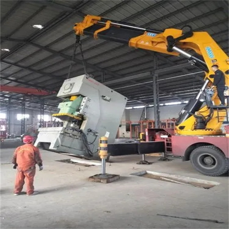 赣州南康80吨折臂吊车出租附近电话