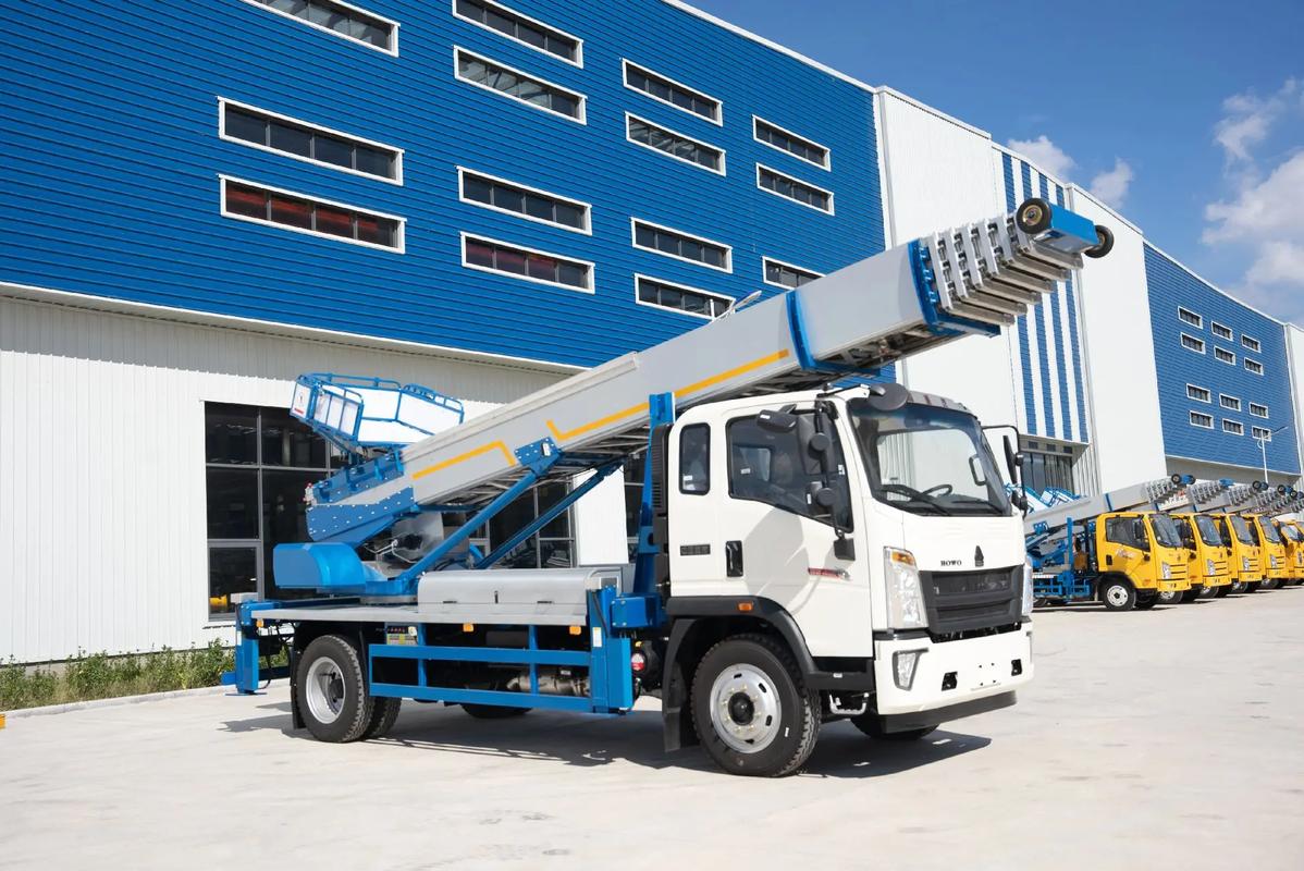 赣州南康出租云梯车高空作业车 建筑垃圾搬运